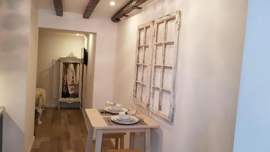 Charming Apartment II Historical Center