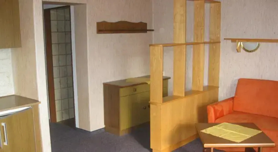 Edwards Apartment