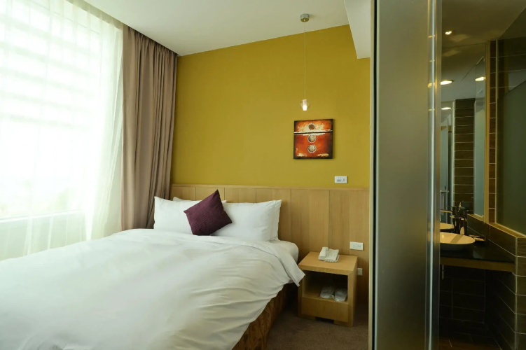 In Young Hotel