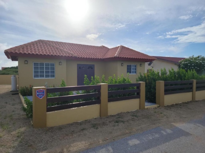3 Bedrooms Cottage