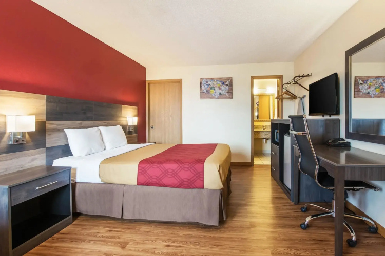 Econo Lodge Cloverdale