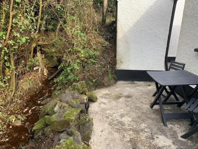 3 Bedrooms Cottage