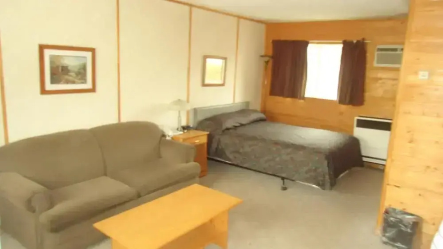 The Dreamland Motel