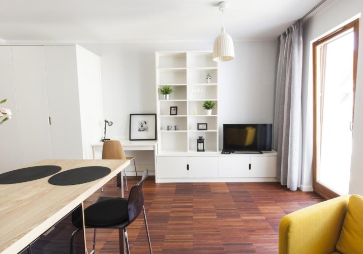 Studio with balcony and with view