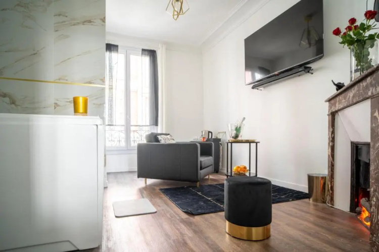 Suite L'éclipse Paris, logement avec jacuzzi, à 10 minutes des Champs Elysées