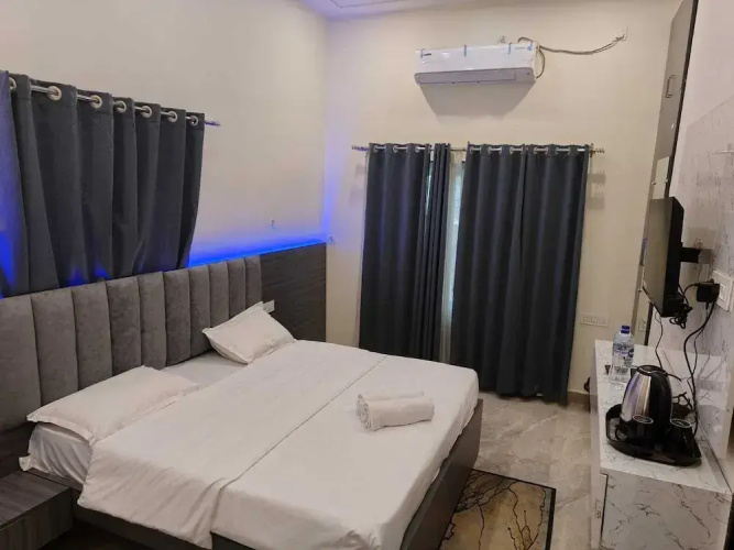 Raghupati Raghav Raja Ram Inn
