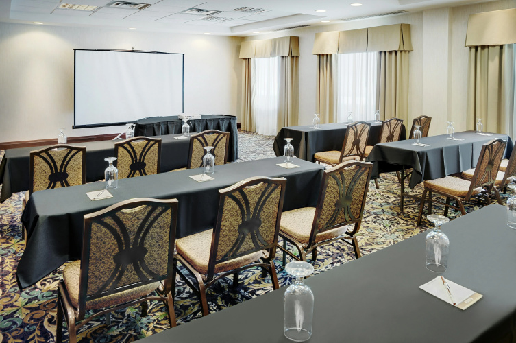 Staybridge Suites Oakville-Burlington photo 30