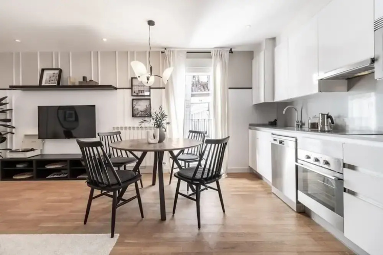Oeste - 2 Bedrooms in Chueca