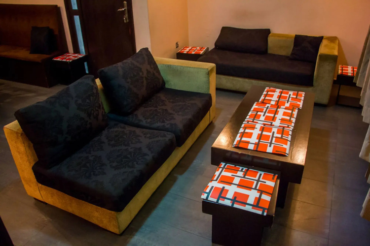 Precinct Comfort Services, Ikoyi