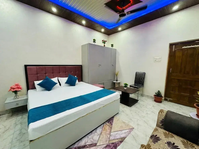 Star Residency