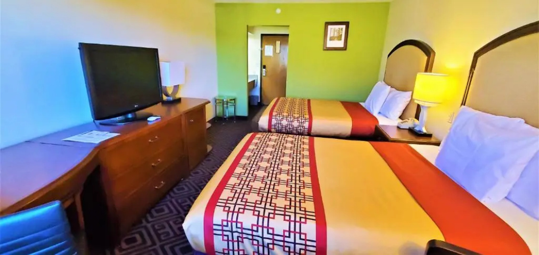 Travel Inn & Suites - Sikeston/Miner (i-55 Exit-67)