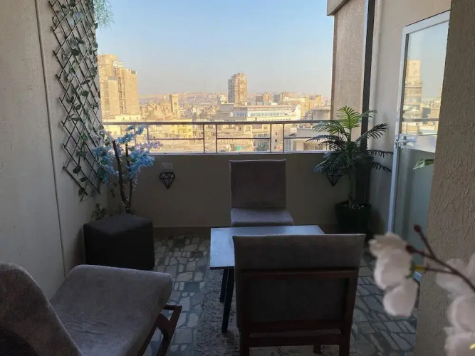 Holy Sheet Plus, Boutique Hotel