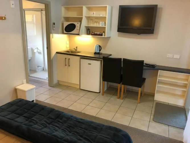 Economy Studio