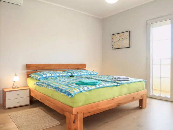 Apartment Mira (RAB131)
