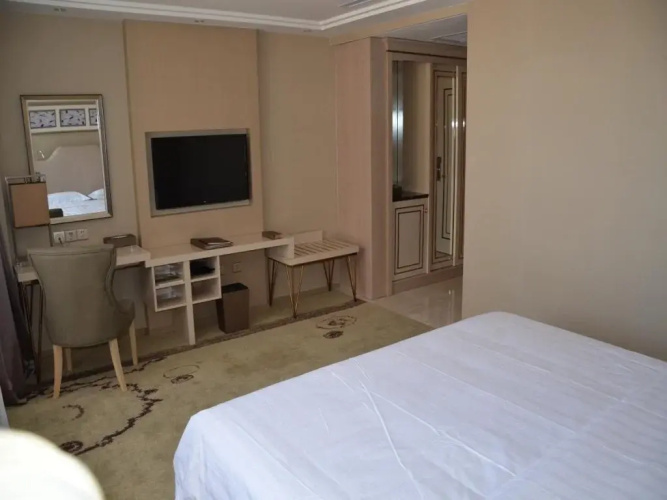 Spring Theme Hotel