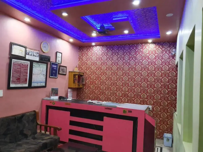 Hotel Sanjay by OYO Rooms