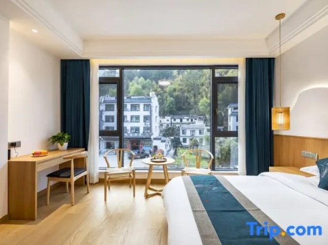 Deluxe Double Suite