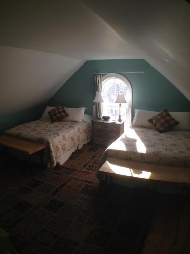 2 Bedrooms Suite