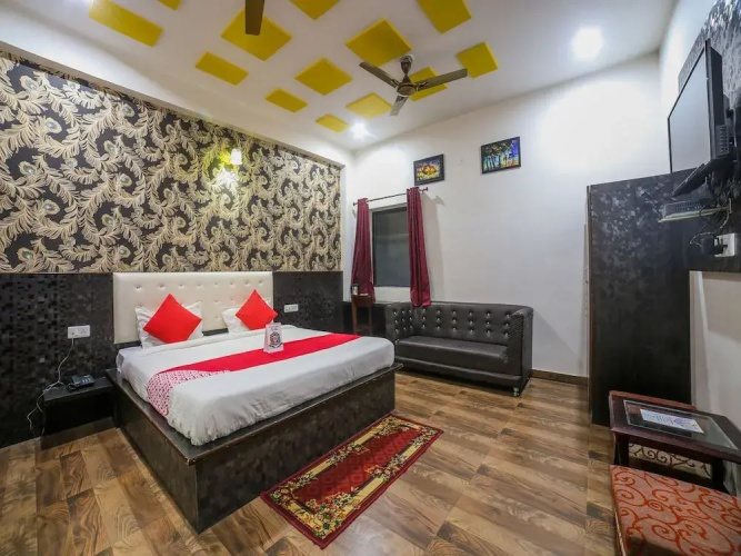 OYO 23295 Hotel The Rajfort
