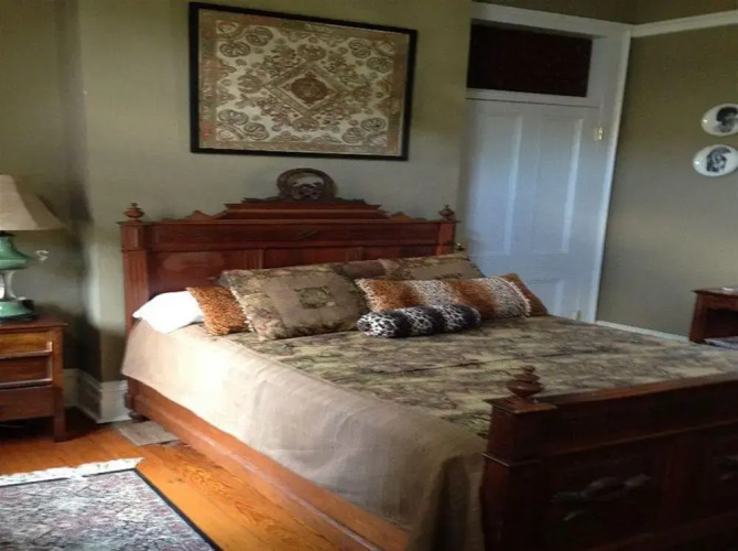 Five Continents Bed & Breakfast