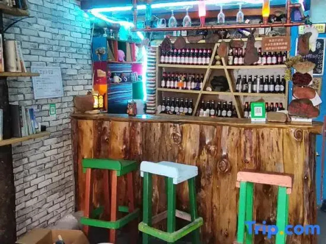 Litang Xiehou Chinese Inn