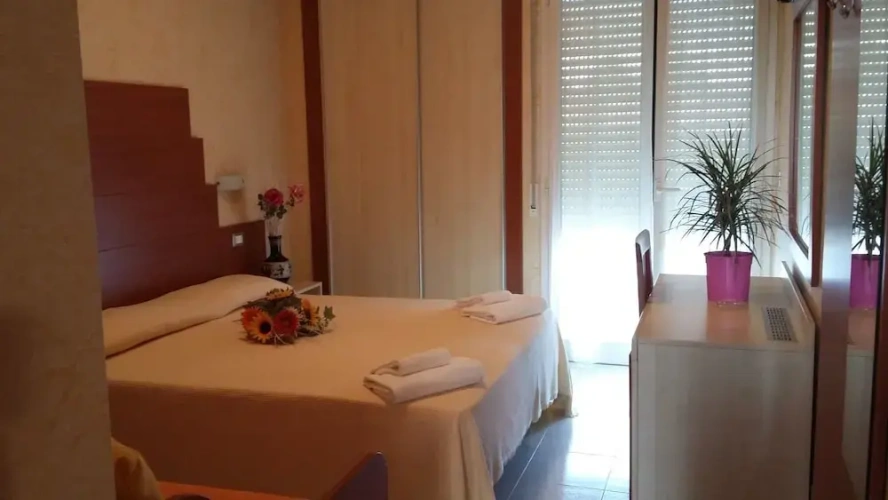 Standard Triple room with balcony