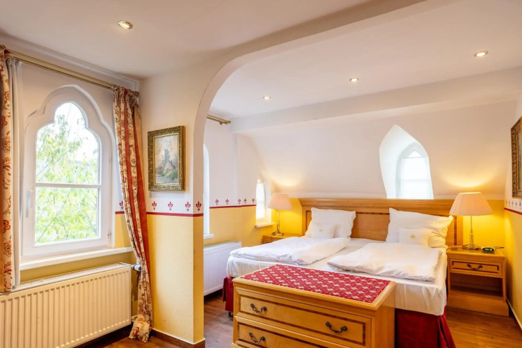Hotel Burg Staufenberg