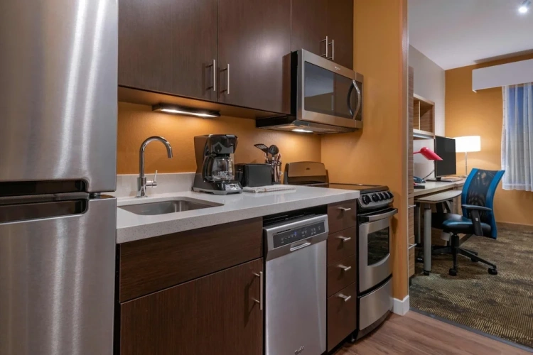 1 Bedroom Suite