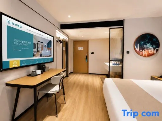 Standard Double room with view