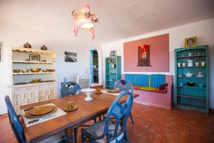 2 Bedrooms Cottage
