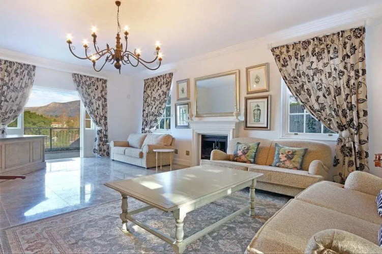 Alphens Edge Boutique Retreat