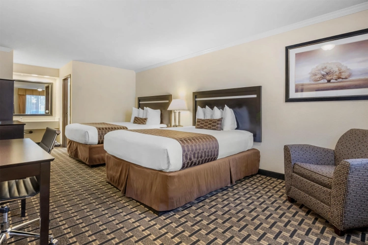 Standard Quadruple room