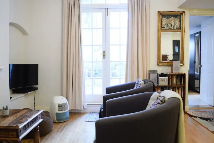Central 2 Bedroom Pimlico Flat