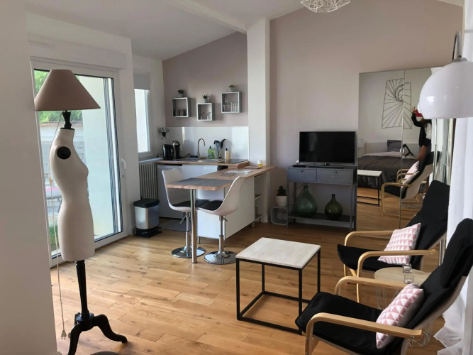 studio maisonnette avec jardin