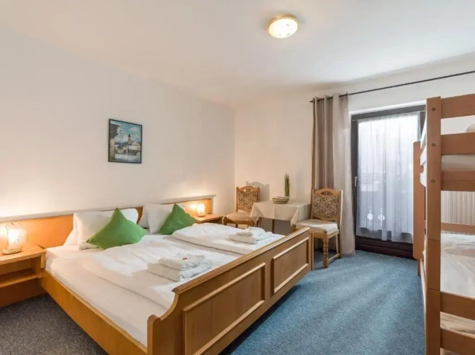Standard Quadruple room