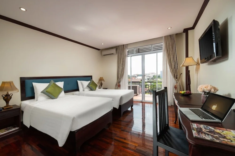Superior Twin room with balcony