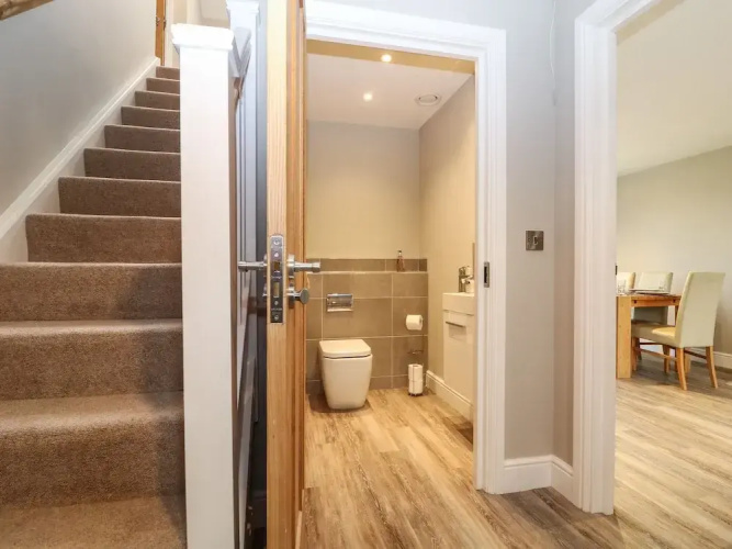 9 Windrush Heights