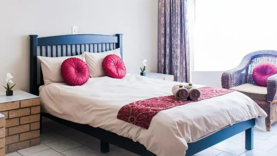 2 Bedrooms Chalet