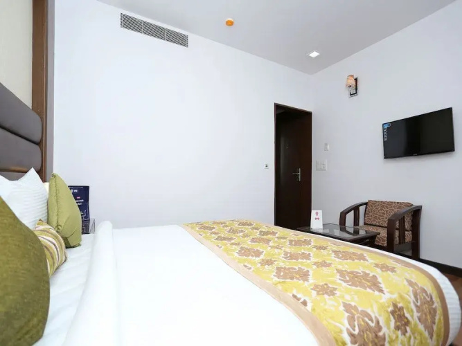 OYO 10591 Hotel Parktel