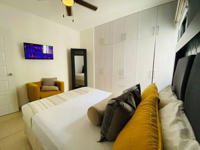 Bambu Residencial with Pool Near Beach