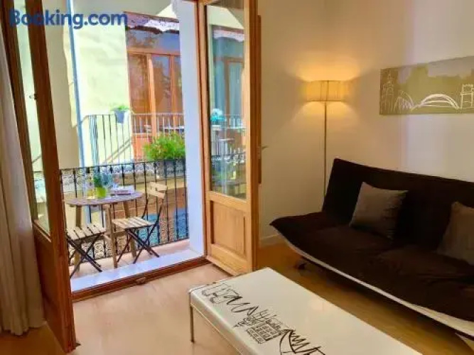 Apartamentos Edificio Palomar