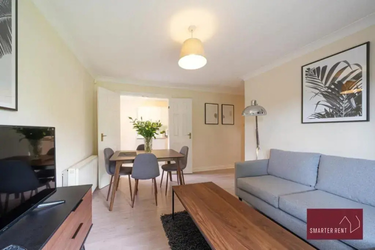 Maidenhead - 2 Bed & Parking