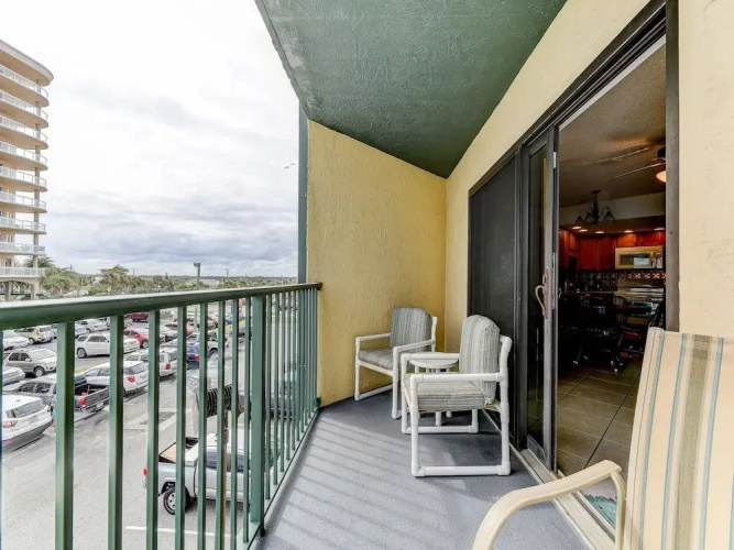 Sunglow Resort 305 by Distinctive Beach Rentals