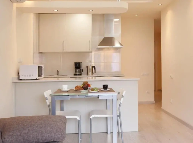 1 Bedroom Apartment
