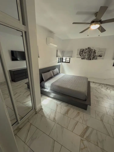 Deluxe Basement Suite with pool view