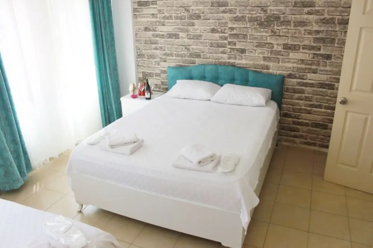 Economy Triple room