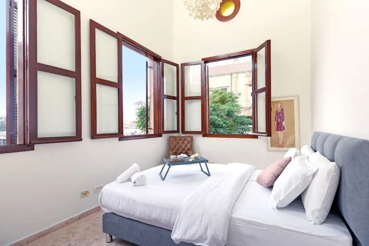 Luxury W2 Balconyparking Best Location