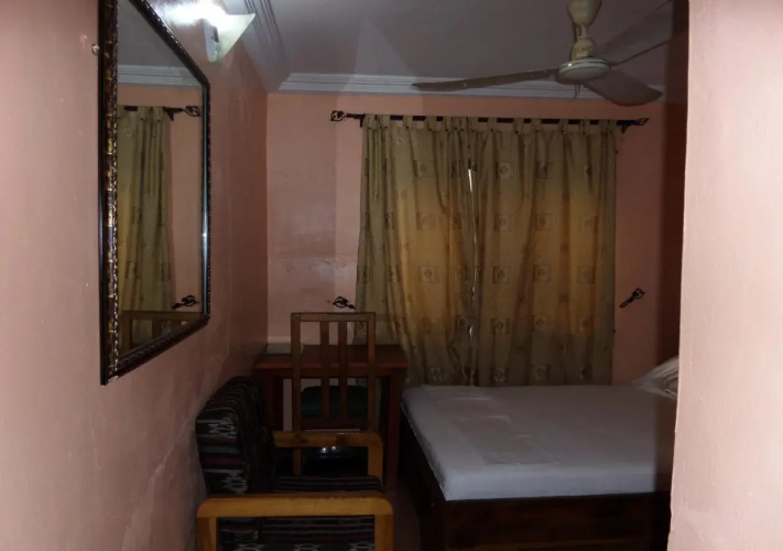 Metro Hotel Ajeigbe