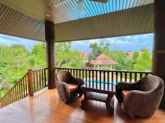 3 Bedrooms Classic Family Villa