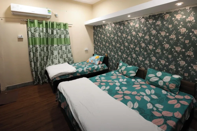 Classic Triple room